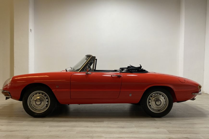 1967 Alfa Romeo Spider 1.6 “Osso di Seppia”