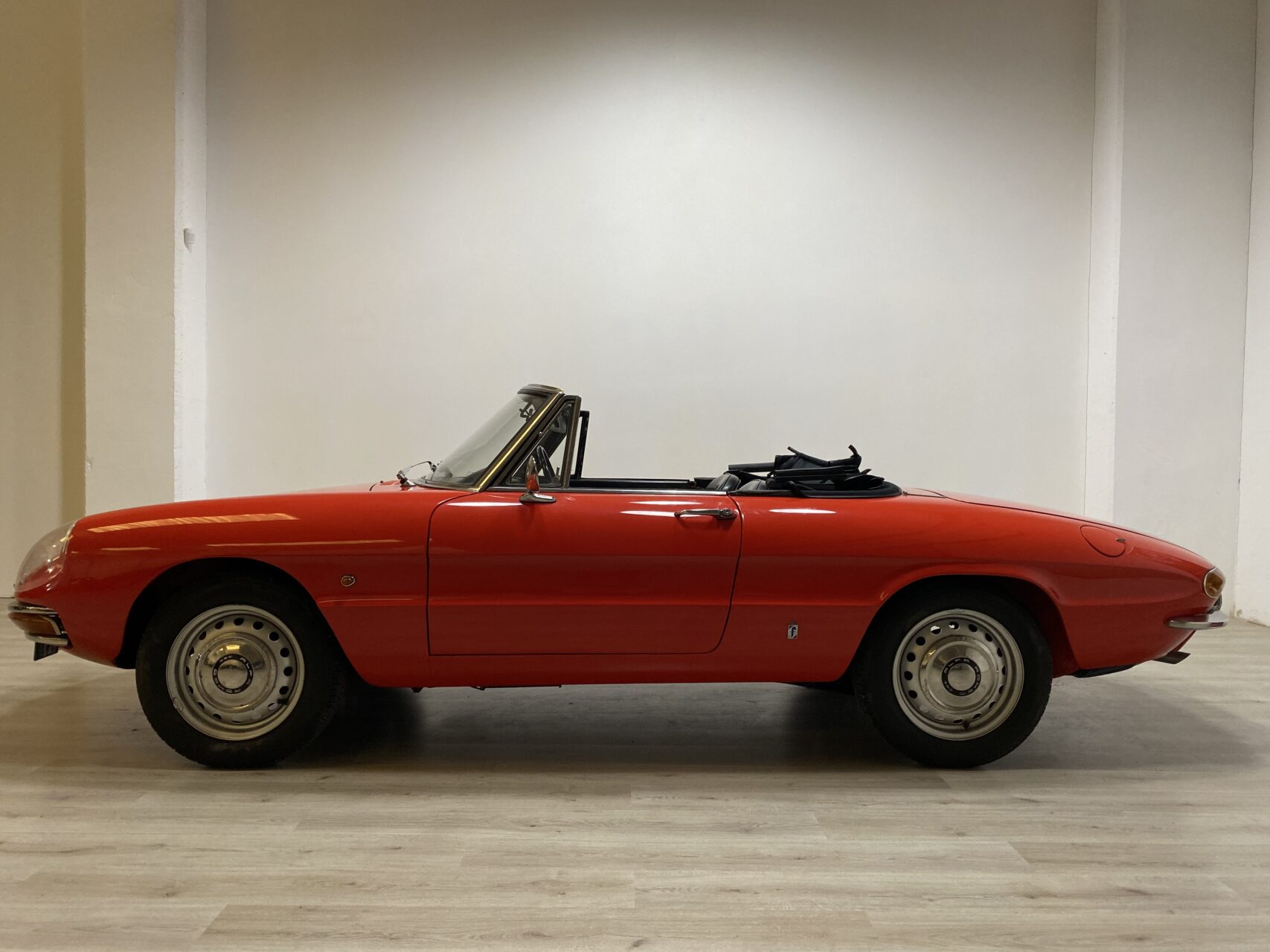 1967 Alfa Romeo Spider 1.6 “Osso di Seppia”